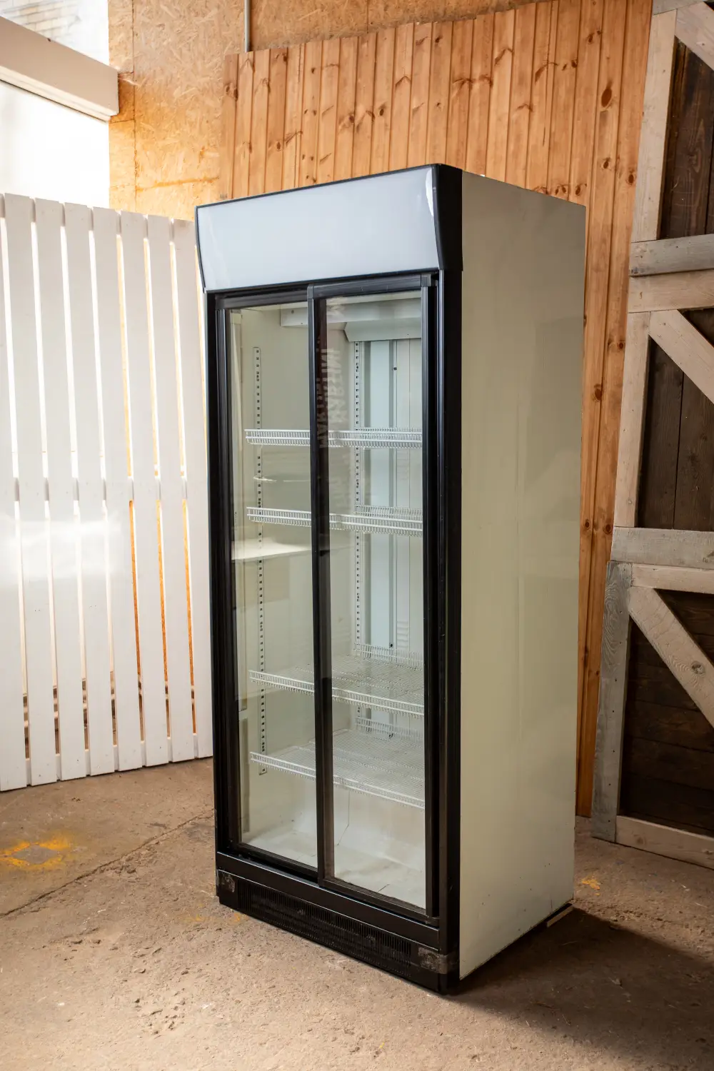 Ledusskapis HELKAMA C8