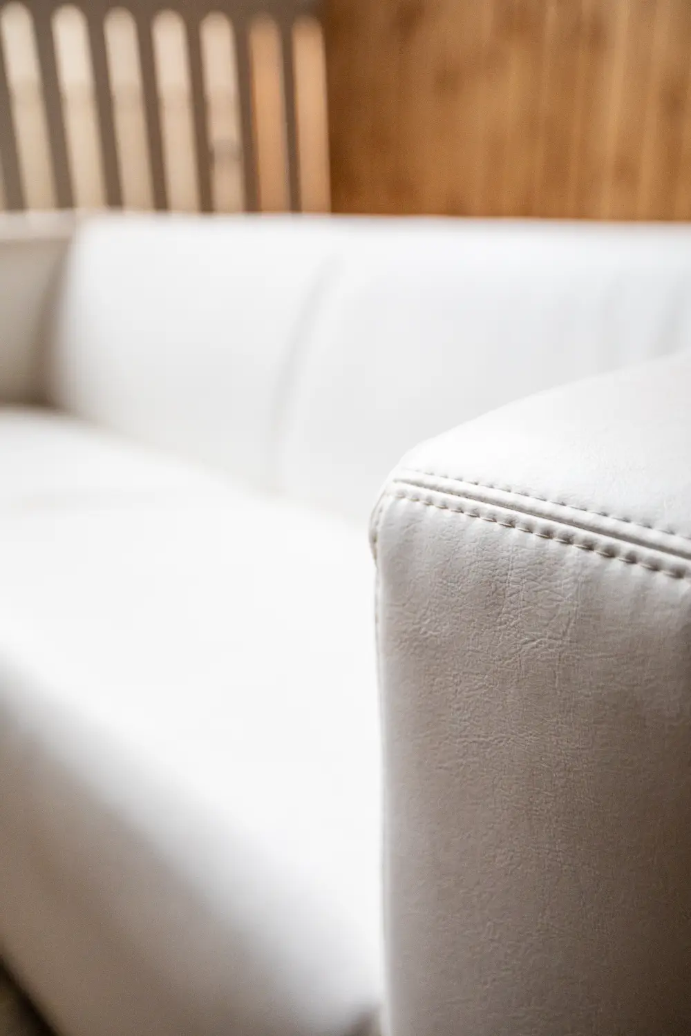 Dīvāns LAURA M, balts