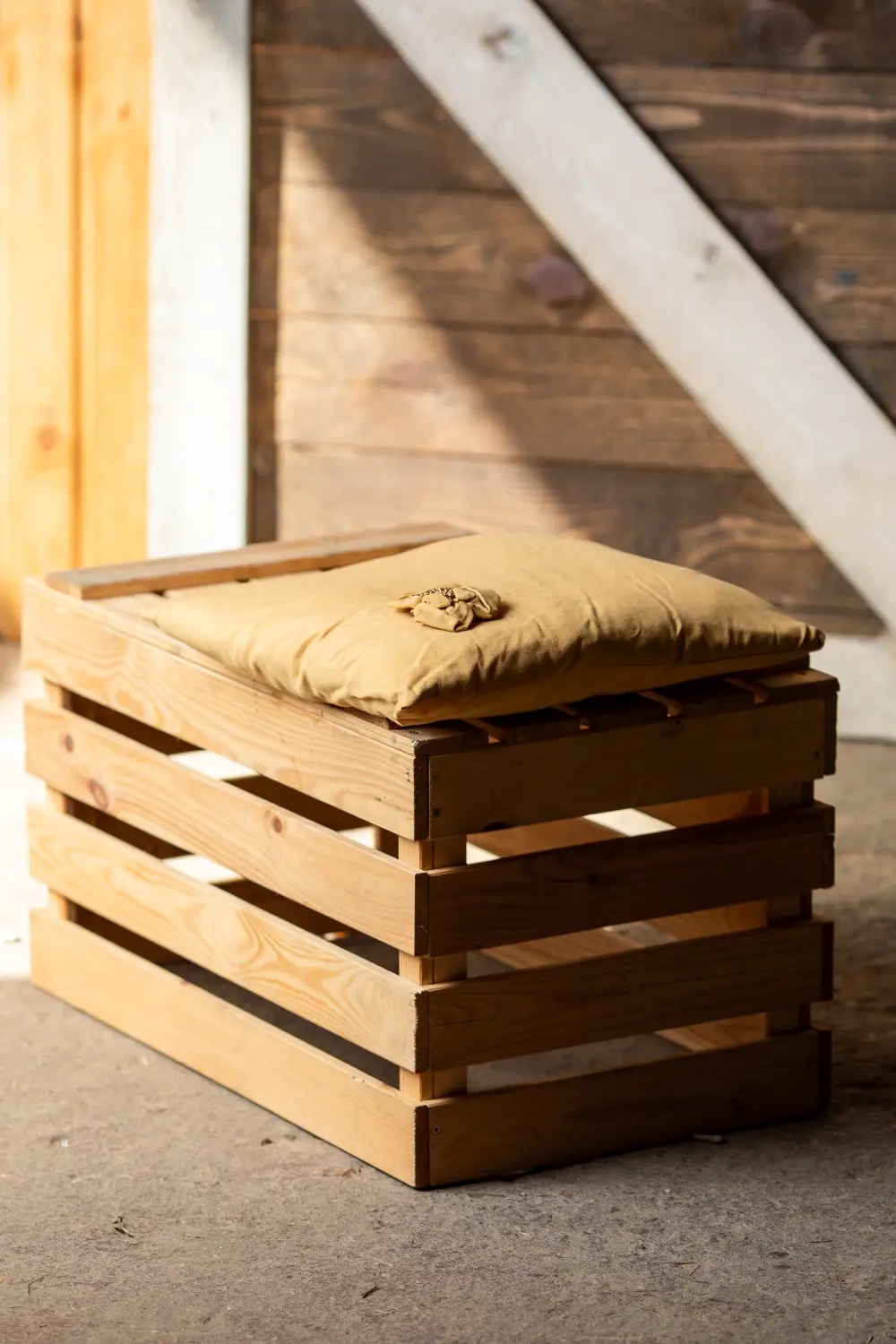 Spilvens SPL22, brūns