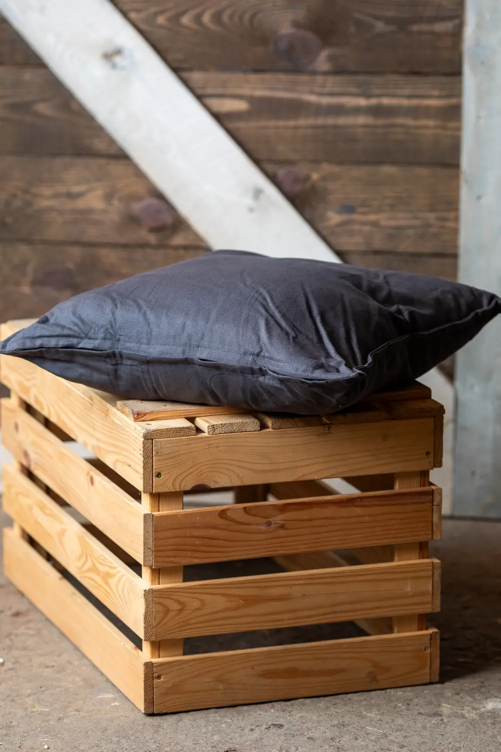 Spilvens SPL2, tumši pelēks