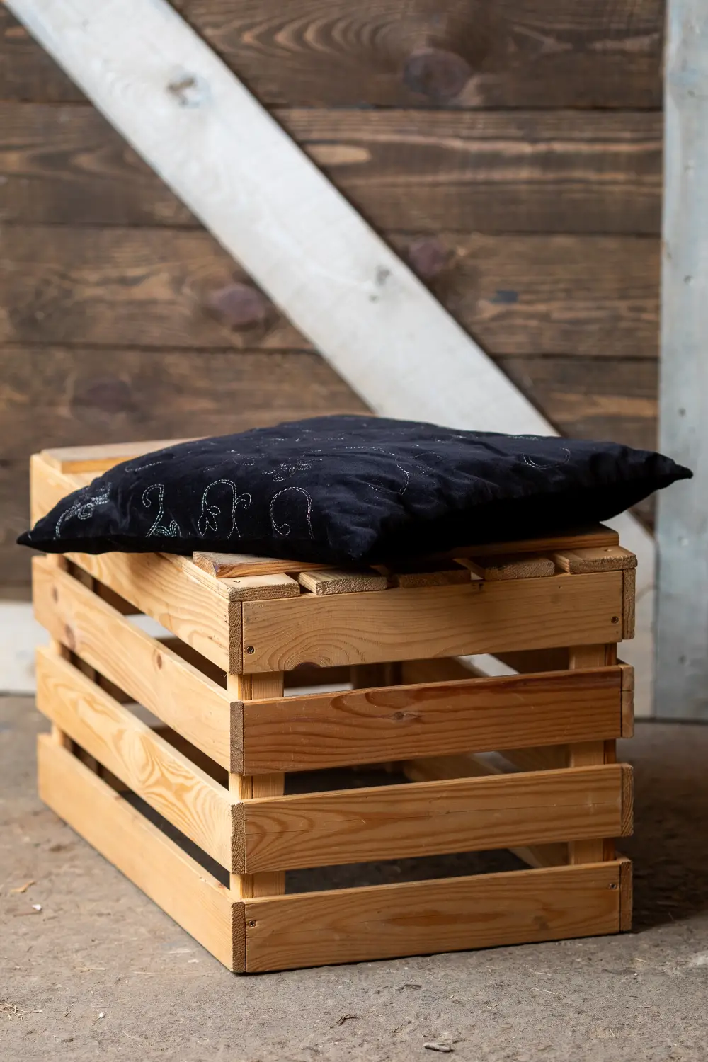 Spilvens SPL3, melns