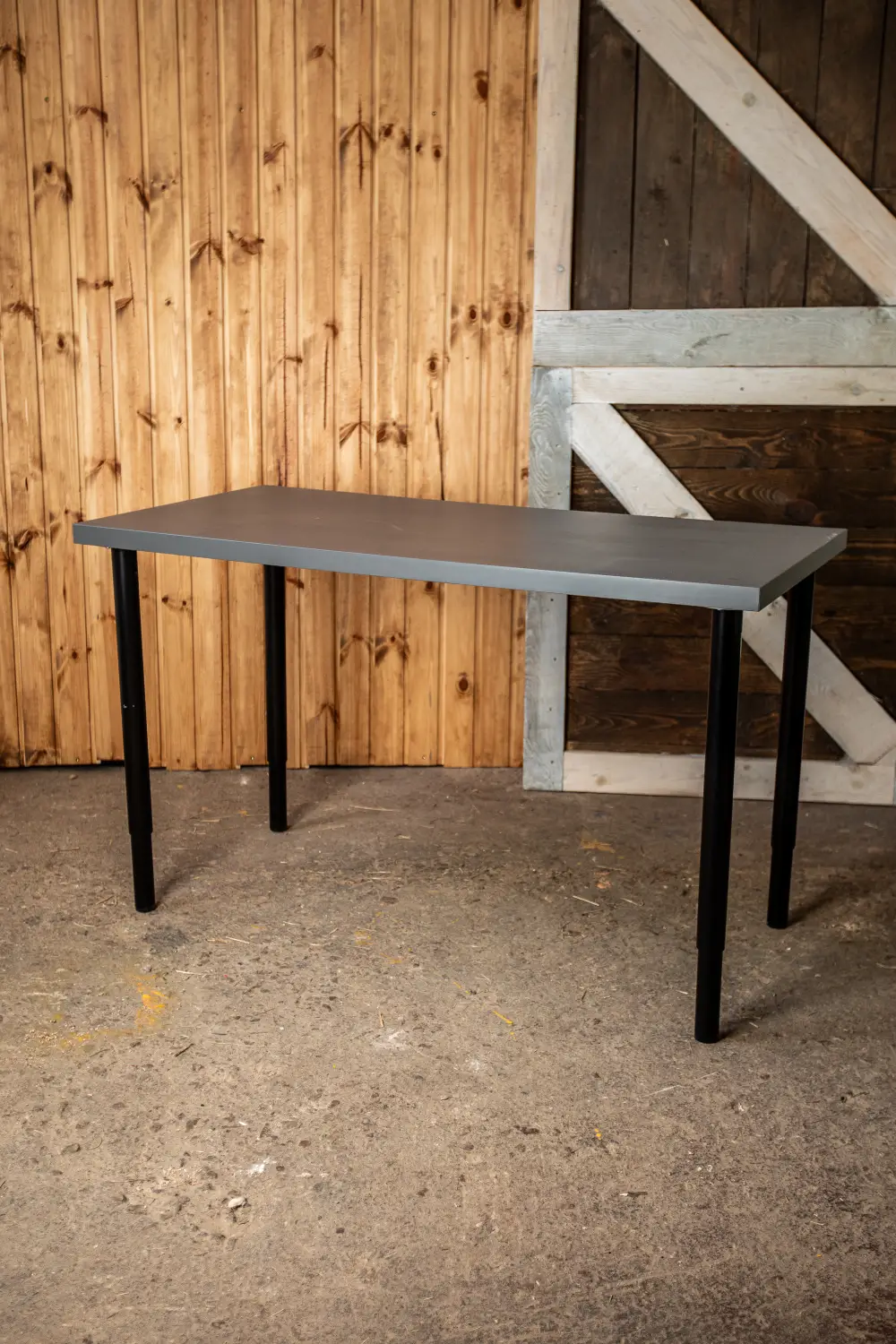 Galds LINNO ar regulējamu augstumu, pelēks/melns