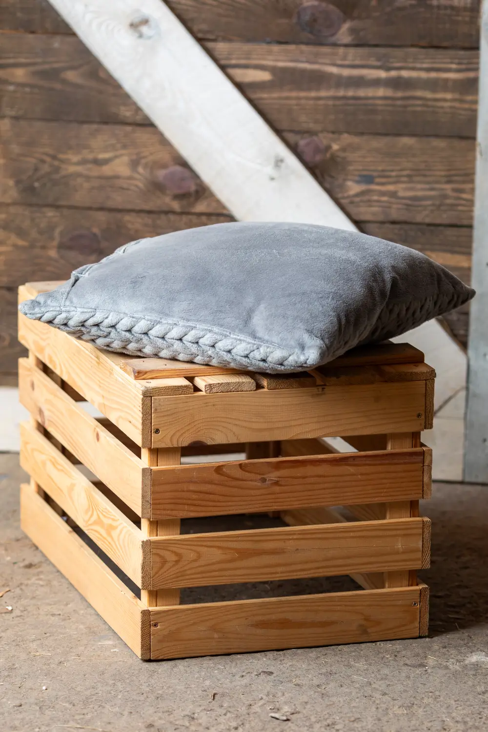 Spilvens SPL4, pelēks