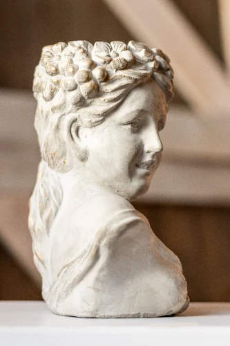 Keramikas galva AFRODĪTE, zelta